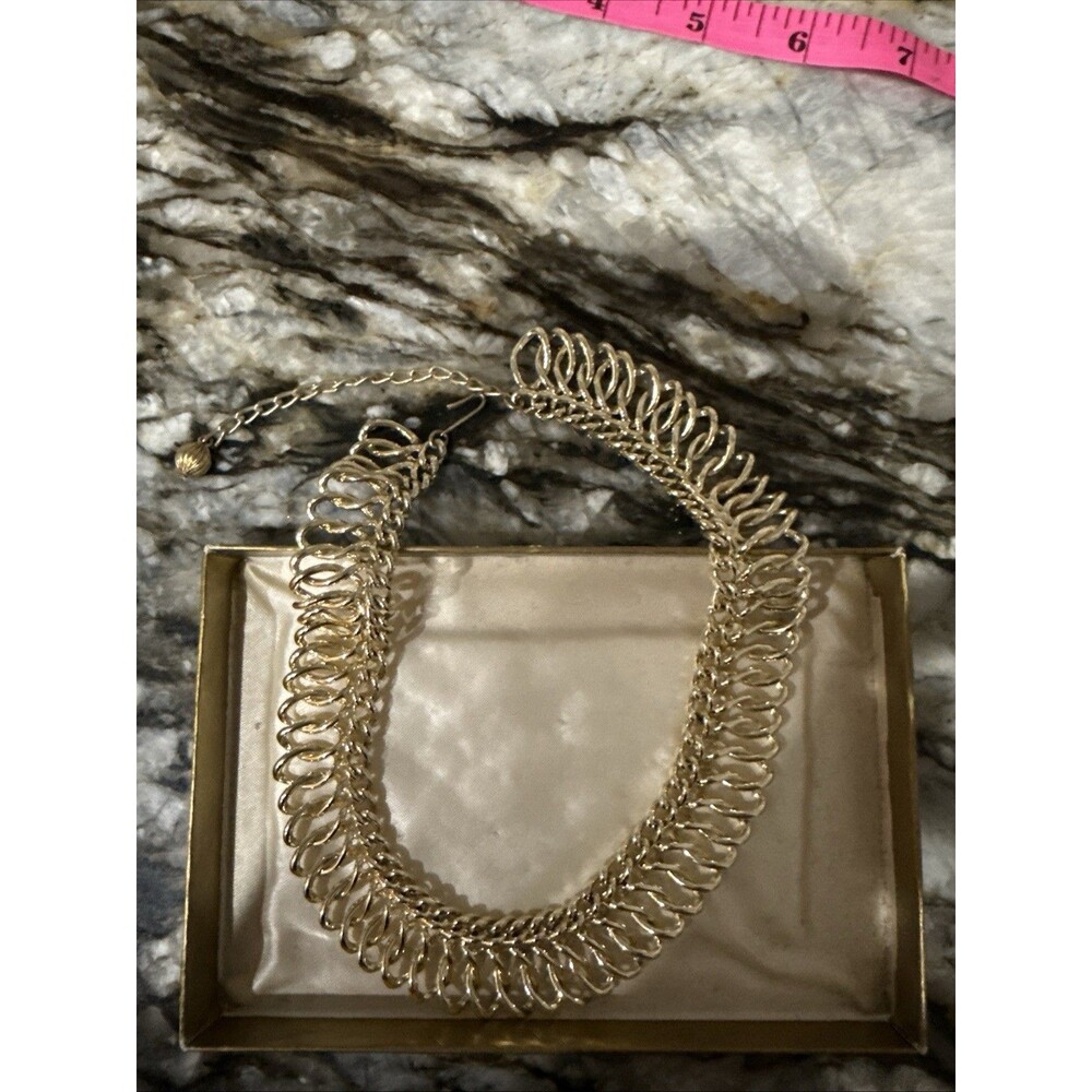 Vintage 60’s Chunky Gold Tone Interlocking Textured Rings Necklace Statement